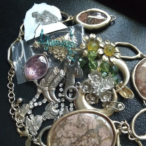 💖💗GLAMOROUS!/ MIX JEWLERY LOT,8💝🤩 - Picture 7 of 8